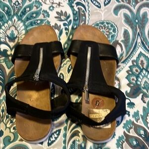 Source Unknown Black Sandals with Zipper